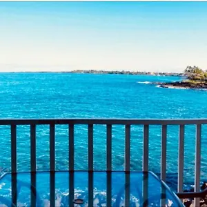 Holiday home Sea Village 2nd Floor Direct Oceanfront Unit With Extensive Upgrades, Kailua-Kona